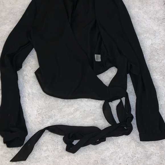 🚨HOSTPICK 🛍️Black Fashion Nova top open back tie around no collar zip up top🎁 - Picture 16 of 16